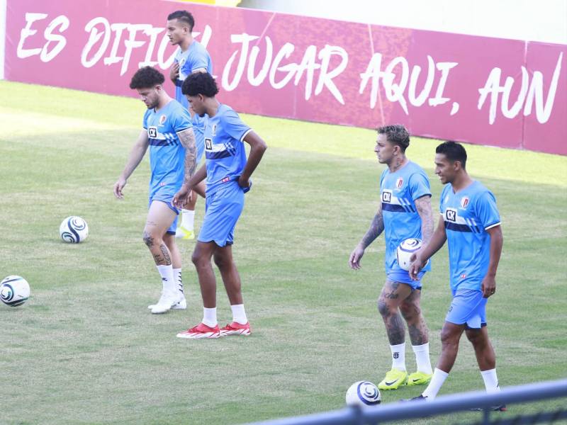 Diego Vázquez: El objetivo es ganar. Esperemos que hagan un buen arbitraje