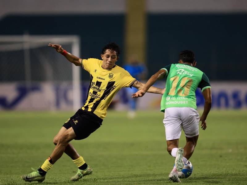 Marathón y Real España empatan en un apretado clásico sampedrano en el Olímpico