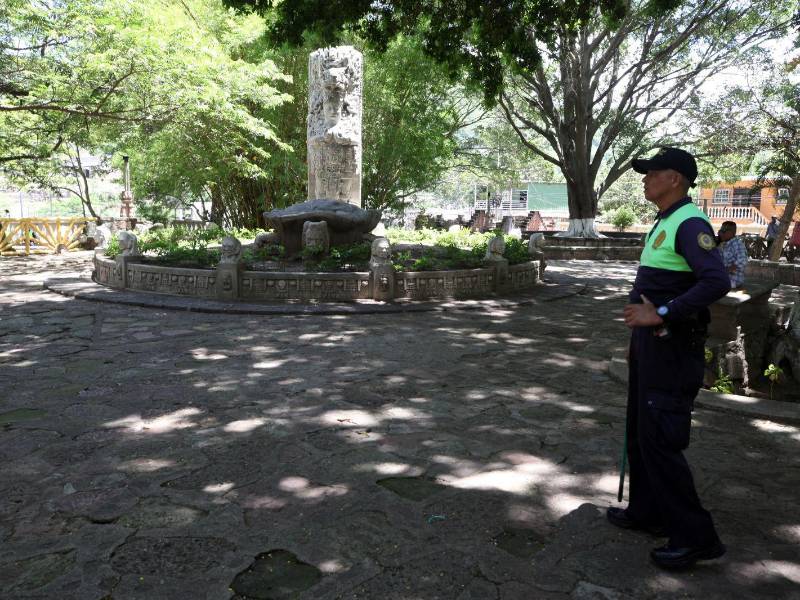 El avance de la restauracióndel parque la Concordia es de un 60% , EL HERALDO constató los trabajos en su recuperación ,limpieza y seguridad
