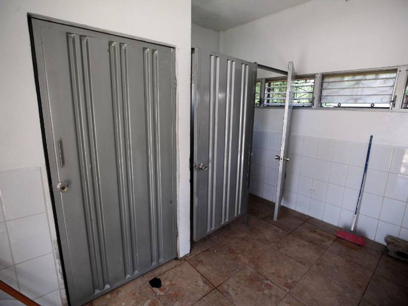 Los baños están en un 90% ,polr lo que la otra semana tienen destinado habilitar uno de ellos,aseguró la regidora Sosa.EL HERALDO también se percató de estos trabajos en este lugar