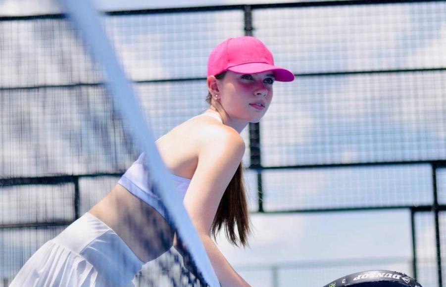 Auzmendi estrena novia y ahora sale con reina de belleza de Honduras