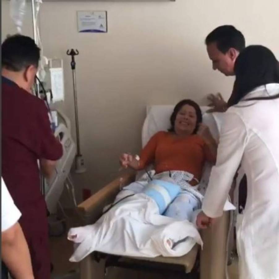 Alejandra Guzmán sigue llevando sus glúteos al quirófano