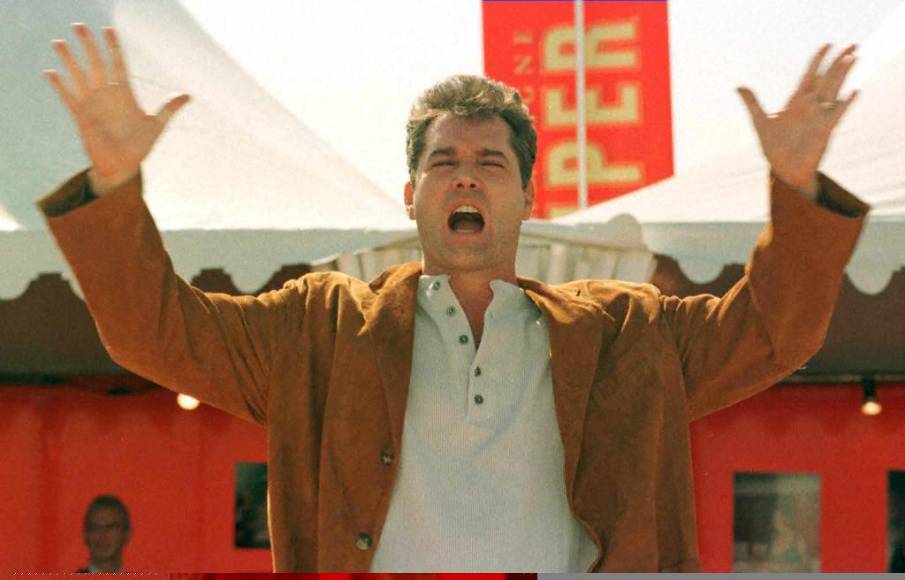 ¿Quién fue Ray Liotta, famoso actor de ‘Goodfellas’ que falleció cuando dormía?