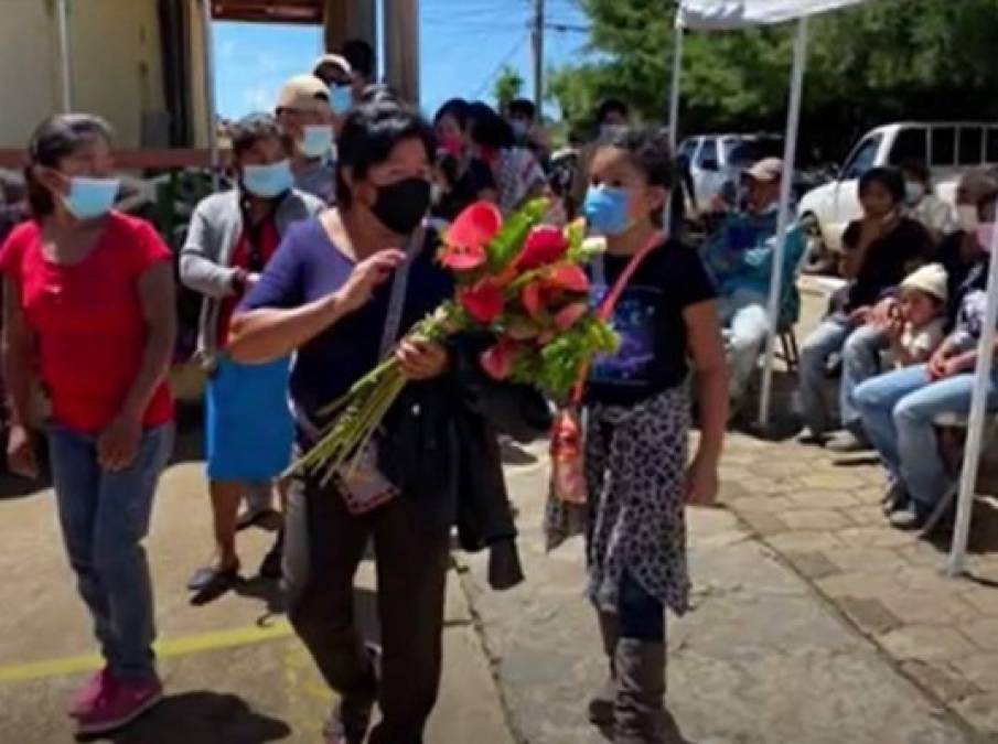 Consternación en velorio del alcalde José Lorenzo 'Lenchito' Bejarano (FOTOS)