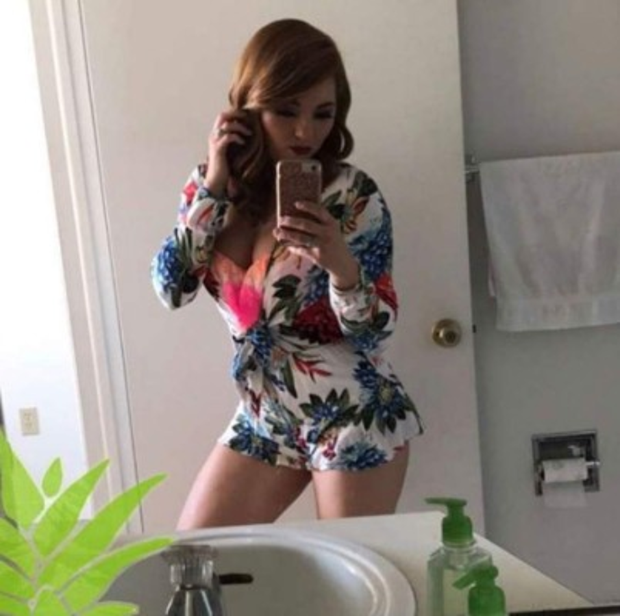 Debbie Bertrand vuelve a la televisión hondureña más 'pícara' que nunca