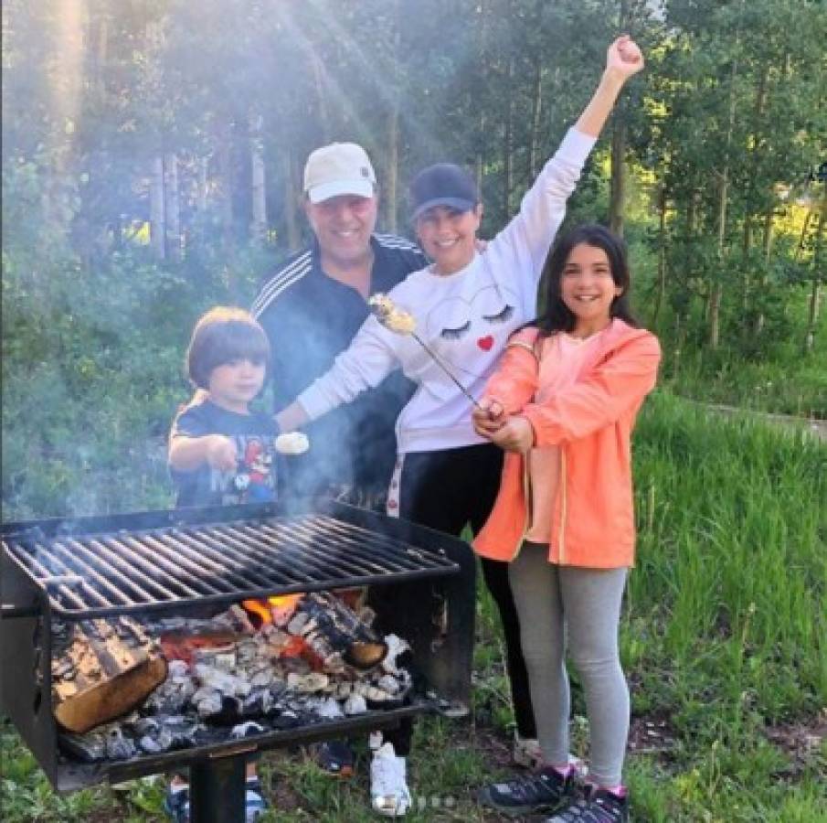 Tommy Mottola, esposo de Thalía, presume a sus hijos Sabrina y Matthew en Instagram