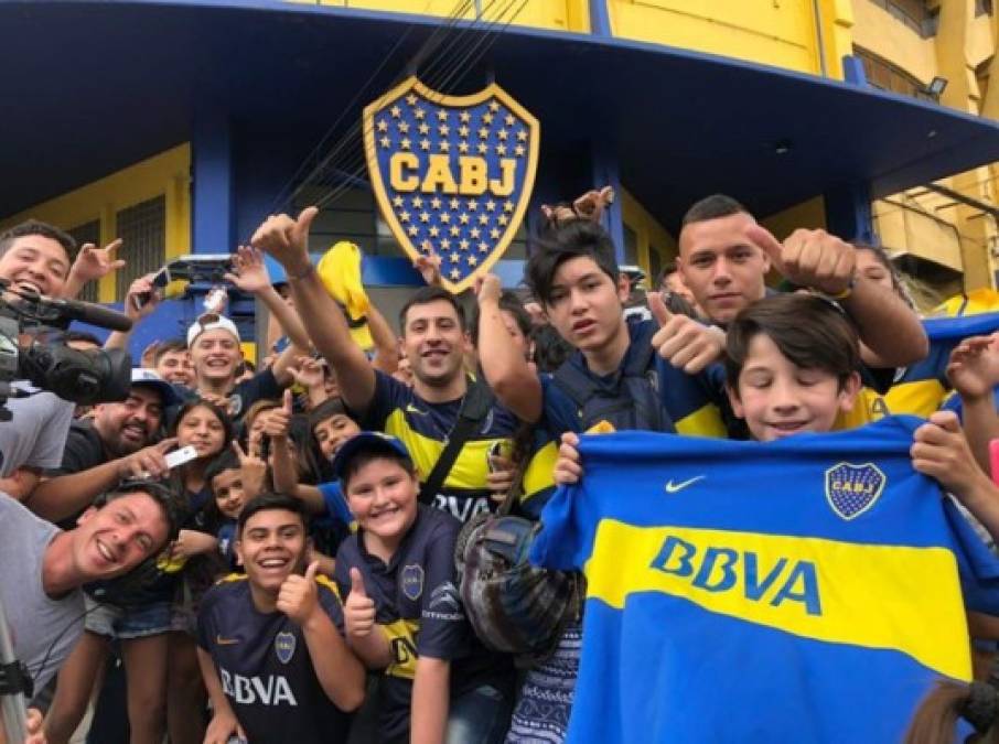 Ambientazo en La Bombonera previo al entrenamiento de Boca Juniors