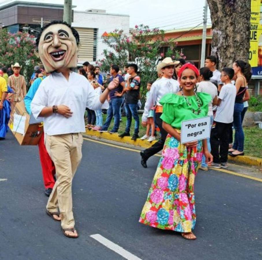 Johnny McDonald es el rey de los mascarones