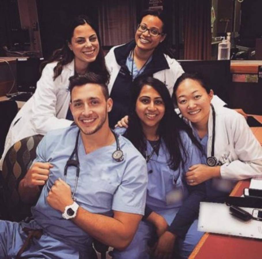 El doctor más guapo de Nueva York