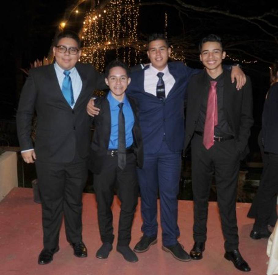 Una noche de dicha estudiantil