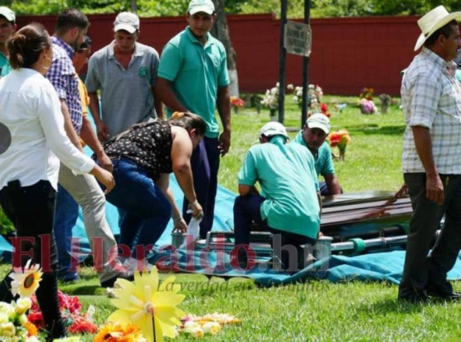 FOTOS: Así fueron los minutos previos a masacre en cementerio de SPS