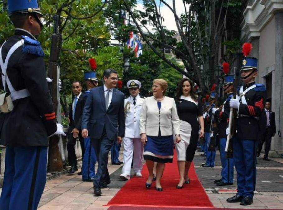 La imagen y los vestidos de Ana García Hernández, la primera dama de Honduras