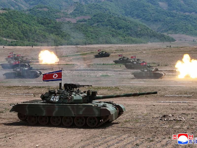 Una fotografía publicada por los medios norcoreanos en mayo muestra un entrenamiento en Corea del Norte.