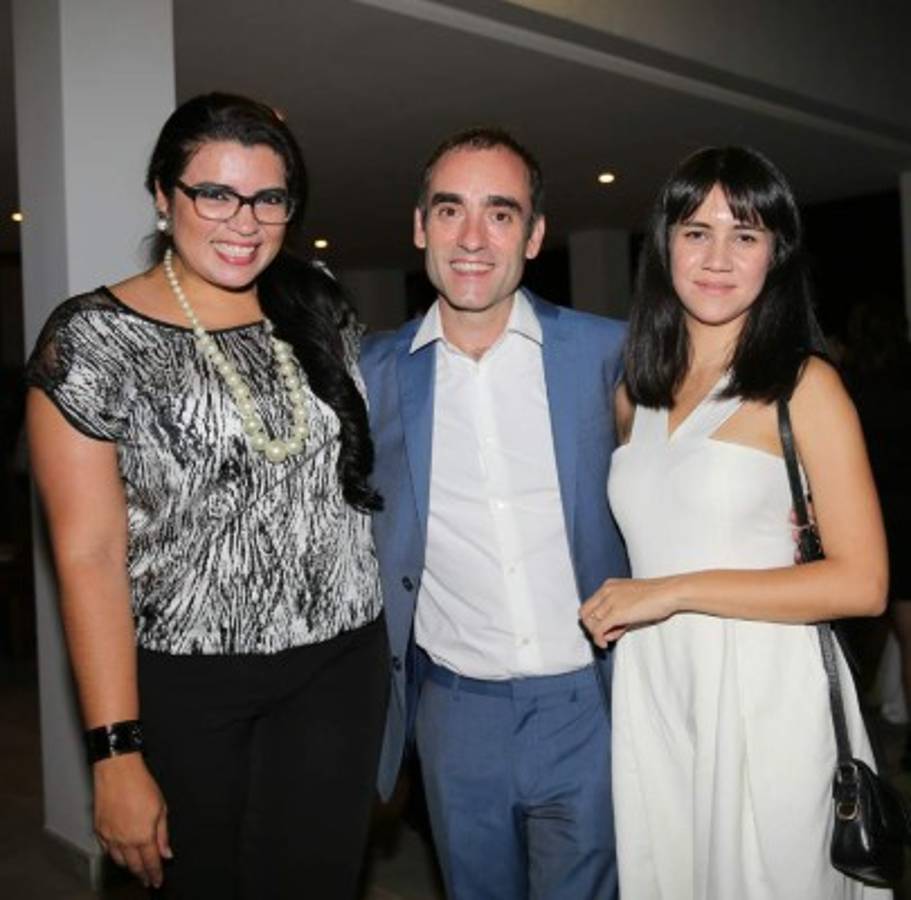 Coctel de bienvenida en honor a Sara Galindo