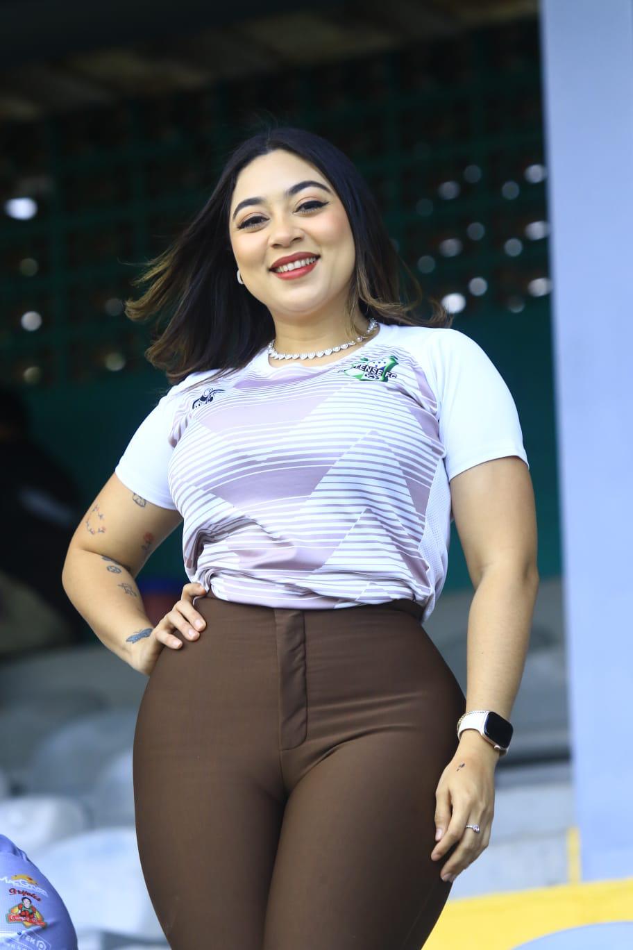 Reconocida tiktoker y rubia se robaron el show: Lindas chicas en la jornada de Liga Nacional