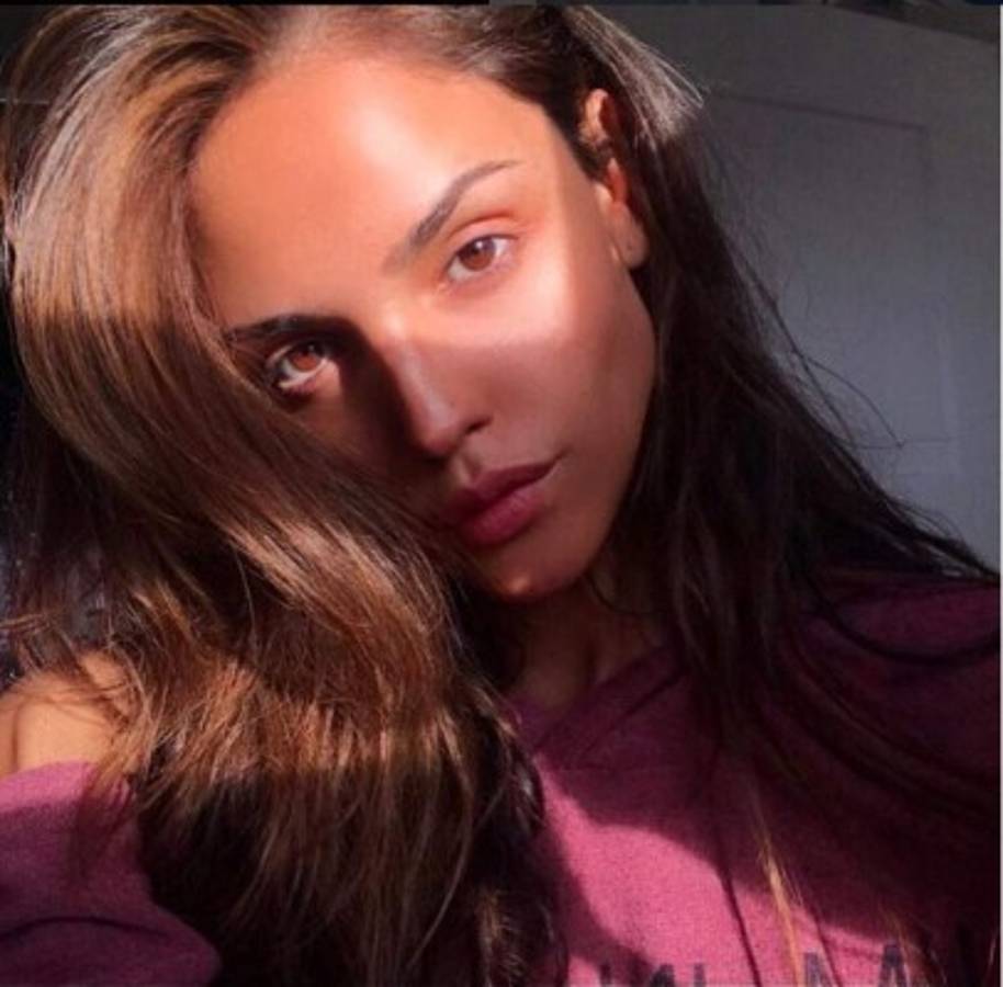 El mensaje de ira que envió Eiza Gonzalez a Donald Trump