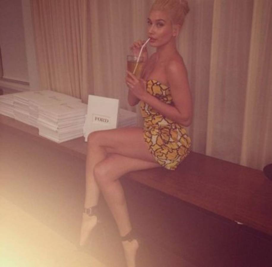 Selena Gomez se pone celosa de la sexy novia de Bieber