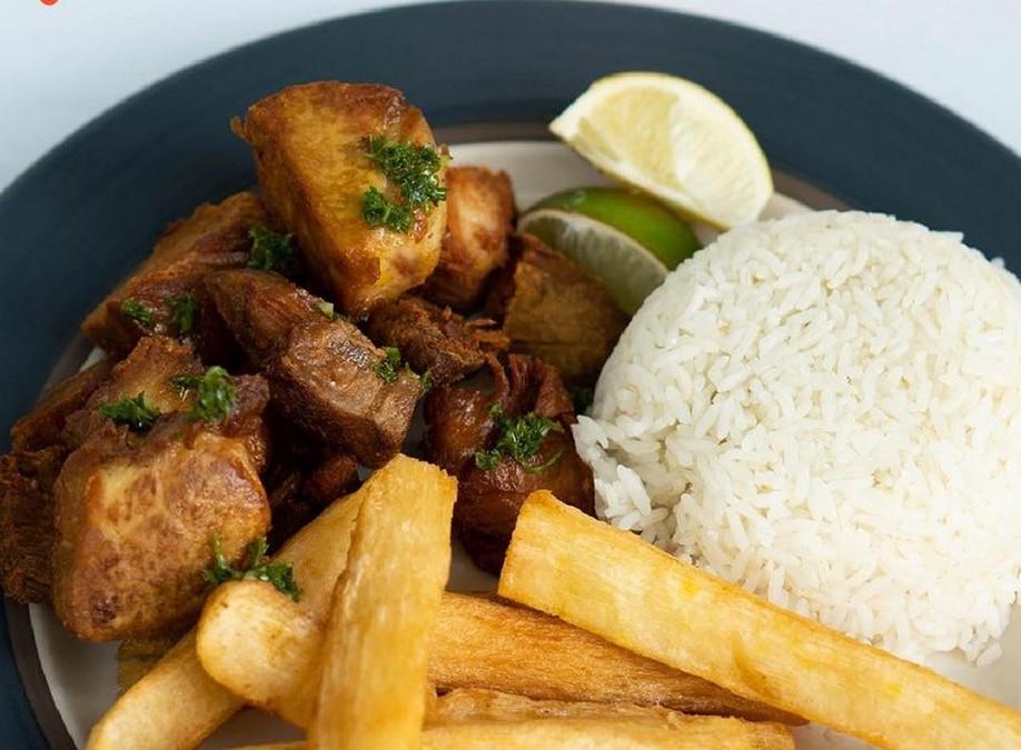Por denuncia de intoxicación en alimentos, ARSA cierra Power Chicken de la capital