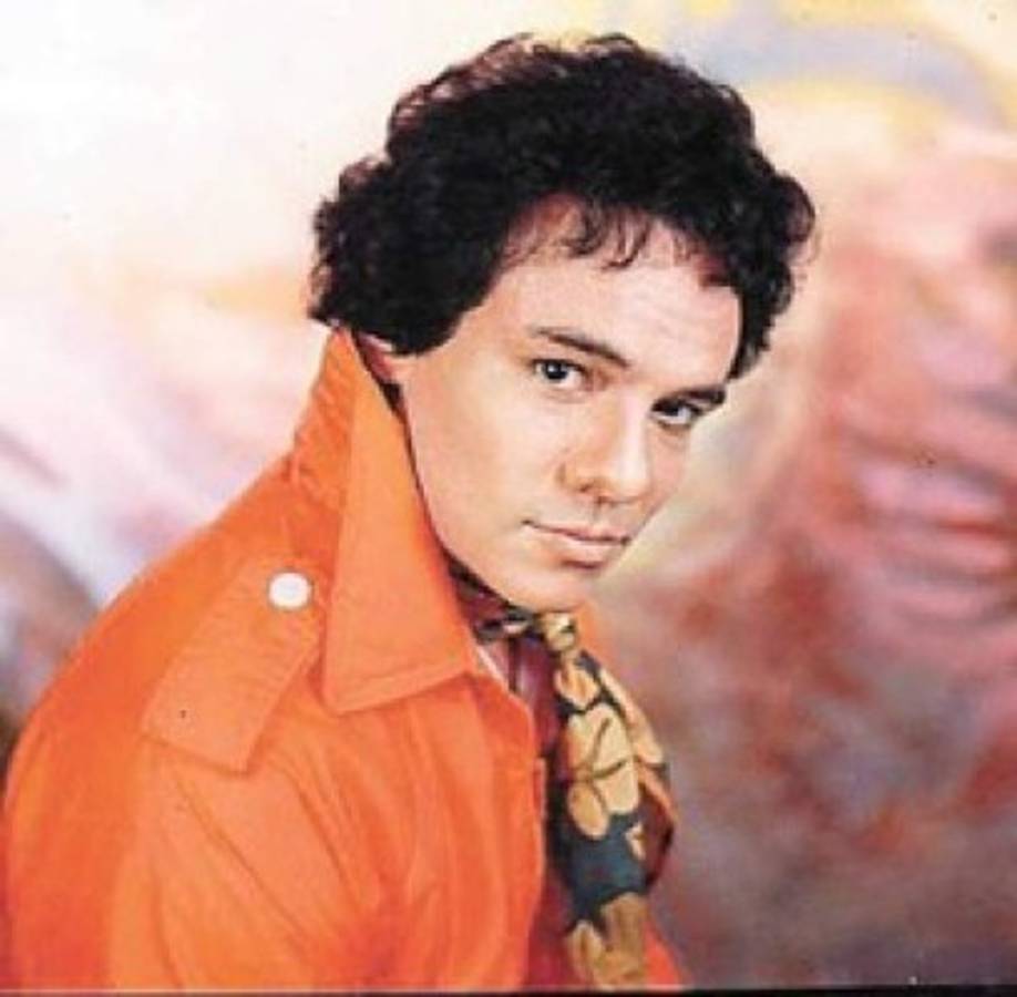 Ya lo pasado, pasado, no me interesa... El Príncipe de la canción cumpleaños hoy  