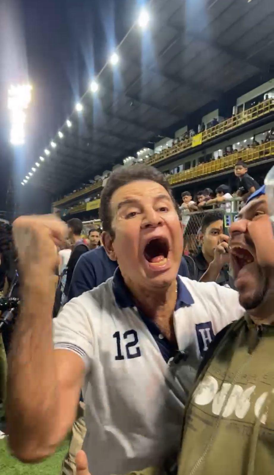 Elsa Oseguera y Milagro Flores sorprendieron: Famosos presentes en partido de tiktokers