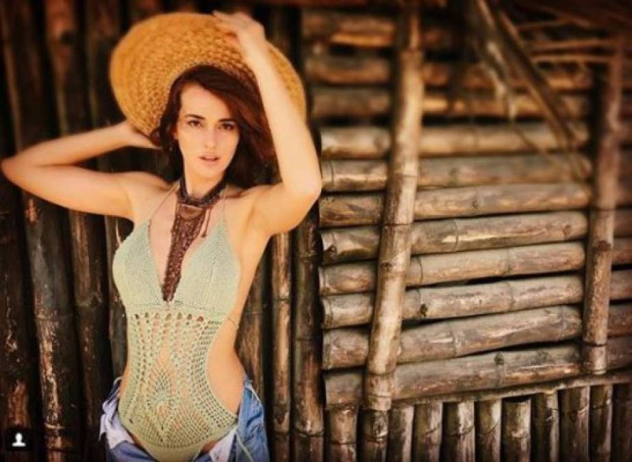 Irene Esser, la elegante novia del hijo de AMLO y reina de belleza (Fotos)