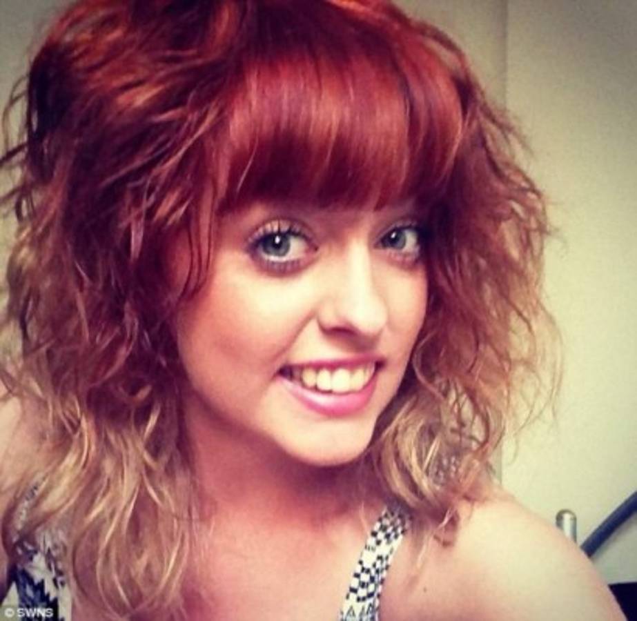 Facebook se niega a borrar fotos de exnovio asesino posando al lado de su víctima