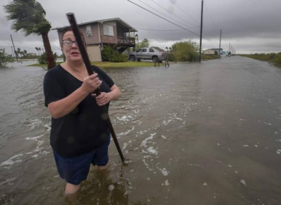 Destrozos e inundaciones por el paso de la tormenta Beta en Texas (FOTOS)