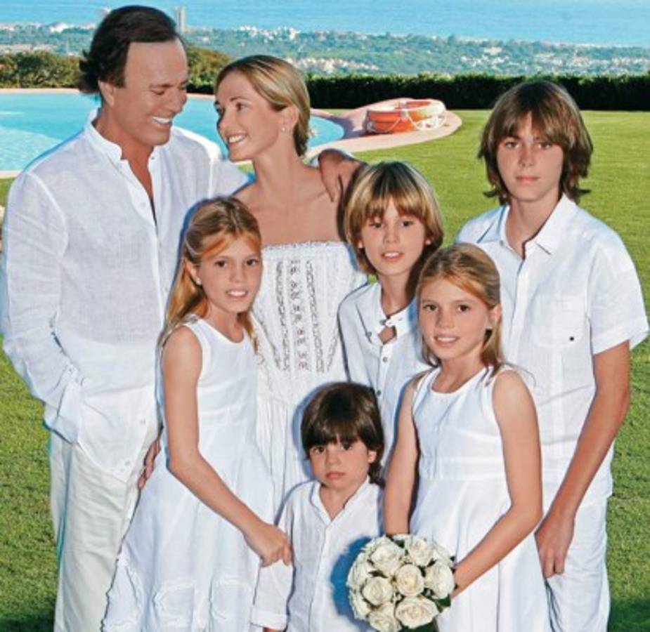 Famosos que se han dedicado a procrear grandes familias