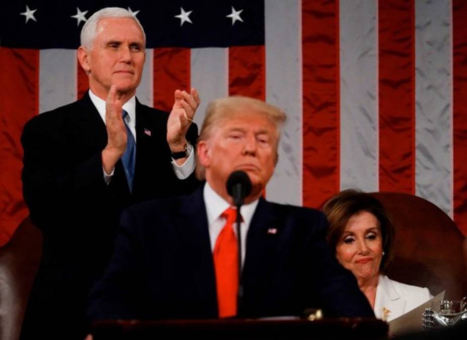 ¡Le devuelve el desplante! Nancy pelosi rompe copia del discurso de Trump