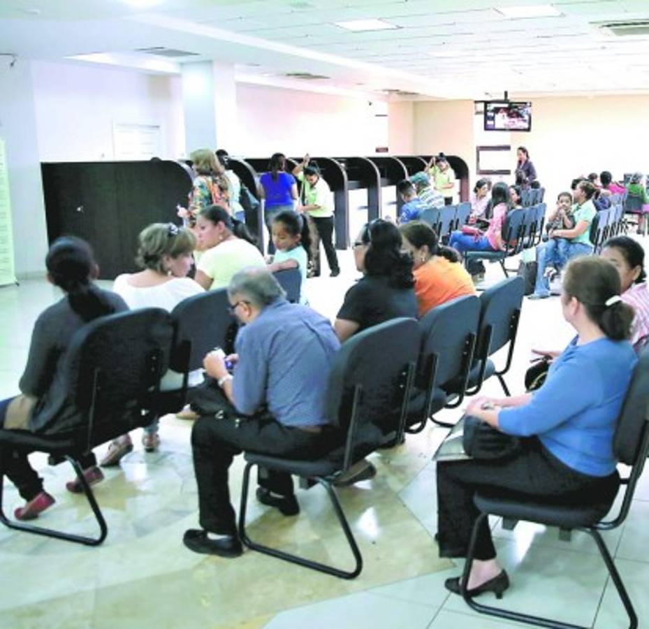 A finales de 2017 jubilados podrían acceder al IHSS