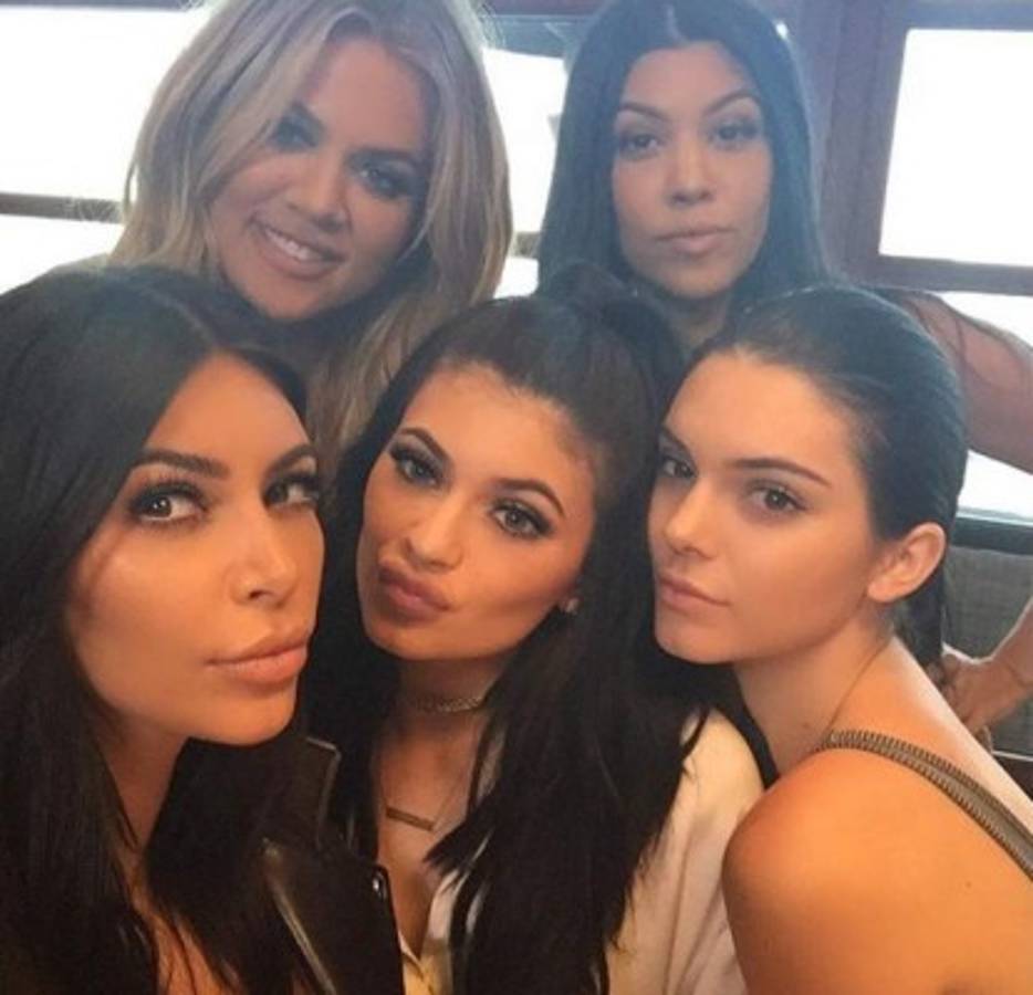La familia más polémica de la televisión lista para celebrar los 18 de Kylie