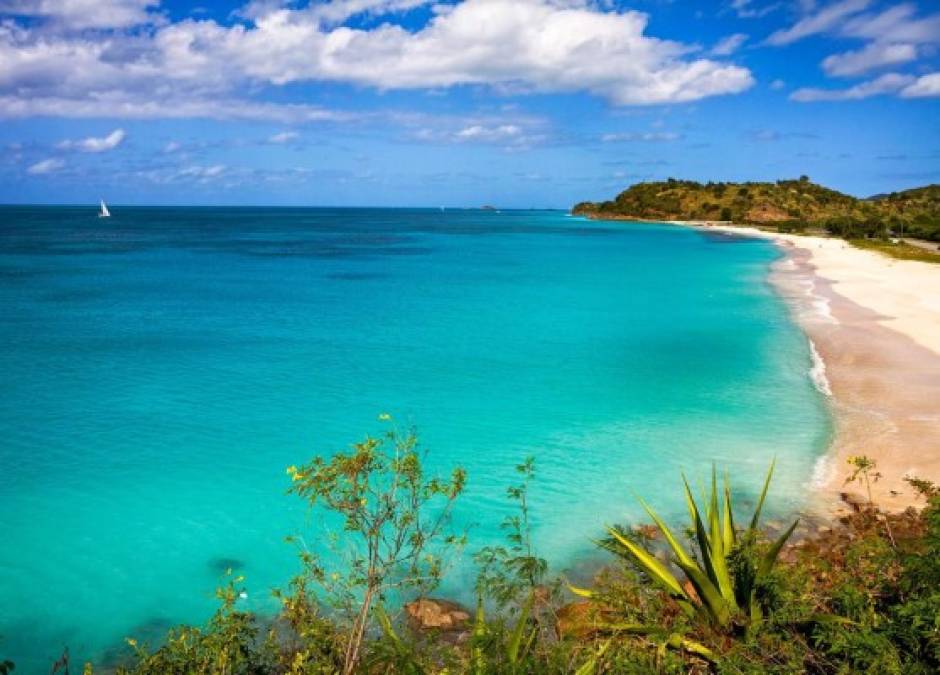 Leo Messi y Antonella Roccuzzo podrían pasar su luna de miel en Isla de Antigua en el Mar Caribe