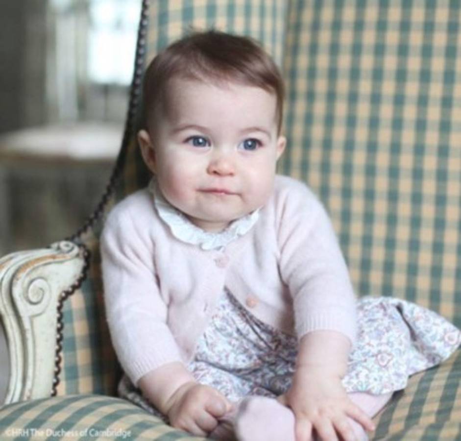Difunden imágenes oficiales de la princesa Charlotte, mira cómo luce hoy