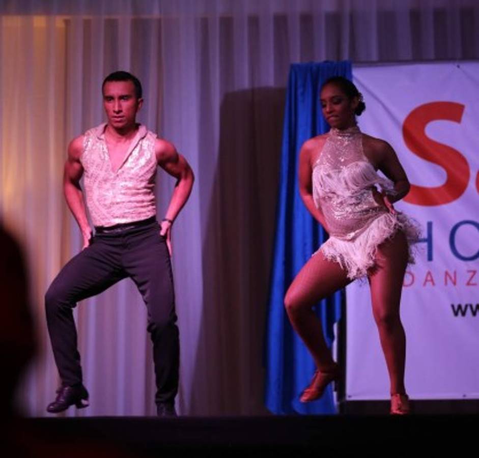 Kevin y Valeria, ganadores del Congreso de Salsa