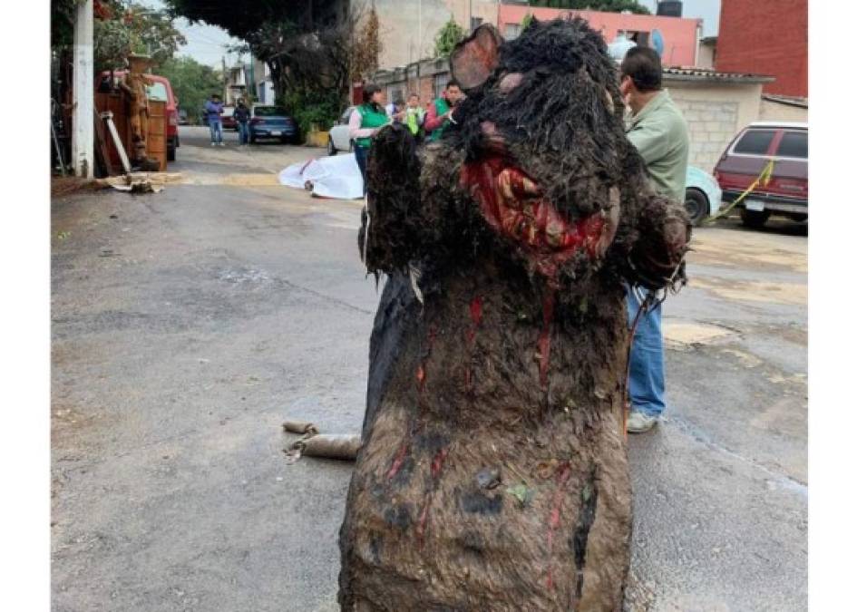 La polémica detrás del disfraz de rata gigante que tapó drenaje