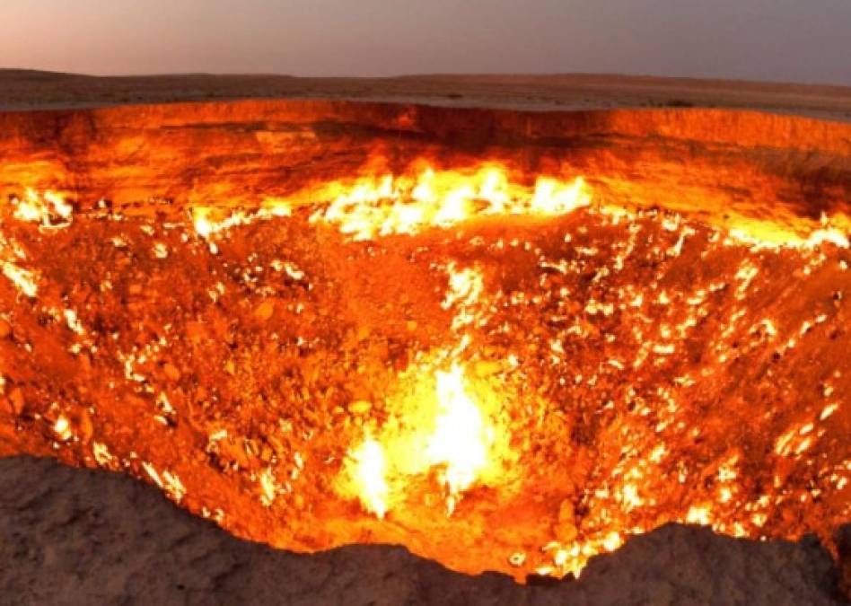 La misteriosa Puerta del infierno, un cráter que crece y arde sin parar (FOTOS)  