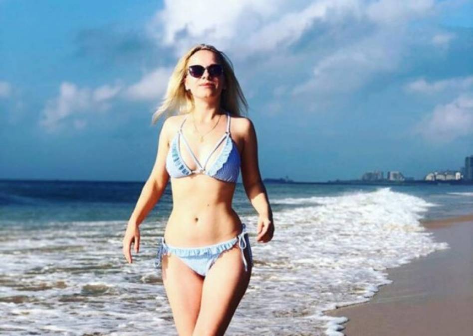 Así es Nadezhda Zhúkova, la sexy enfermera que se volvió modelo