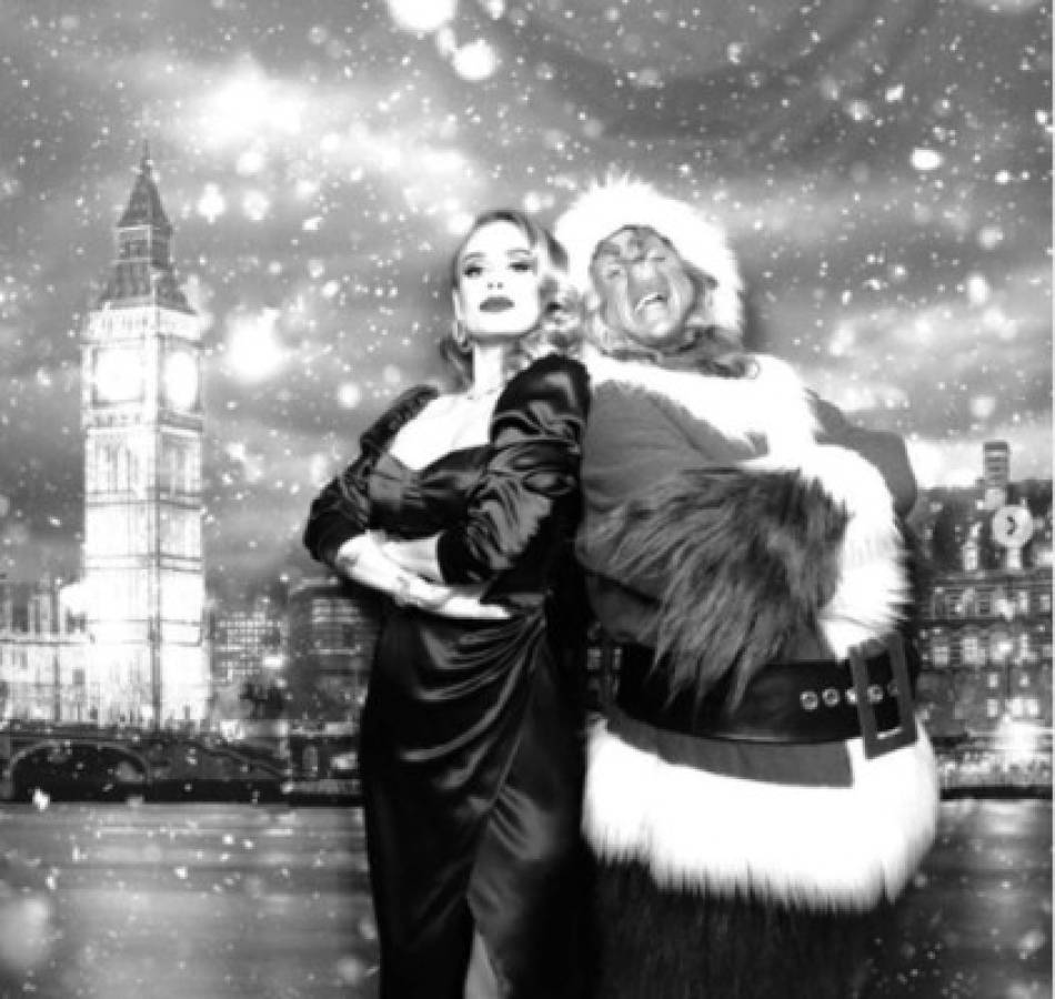 Adele organizó una fiesta de Navidad con las personas más cercana a ella. Foto: Instagram