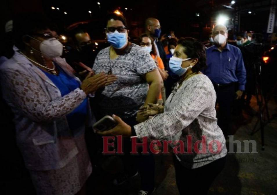 Así sellaron alianza presidencial Nasralla y Doris Gutiérrez (FOTOS)