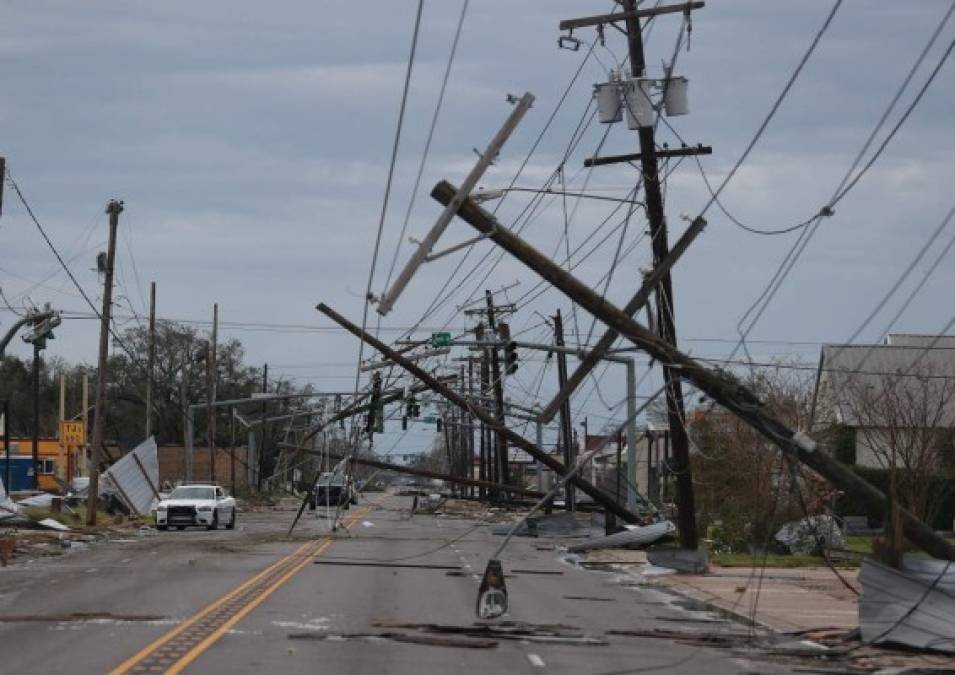 FOTOS: Luisiana y Texas sufren azote del huracán Laura que se debilita  