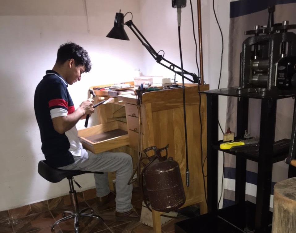 El arte de realzar la belleza con joyería