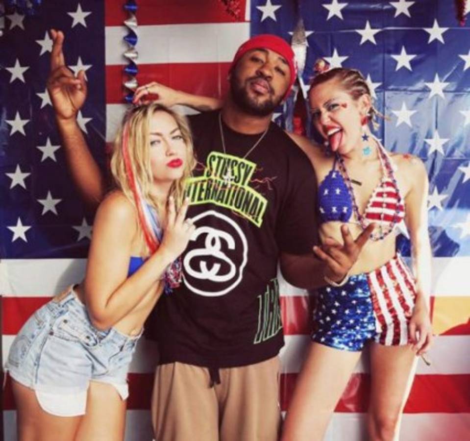 FOTOS: La sensual hermana mayor de Miley Cyrus