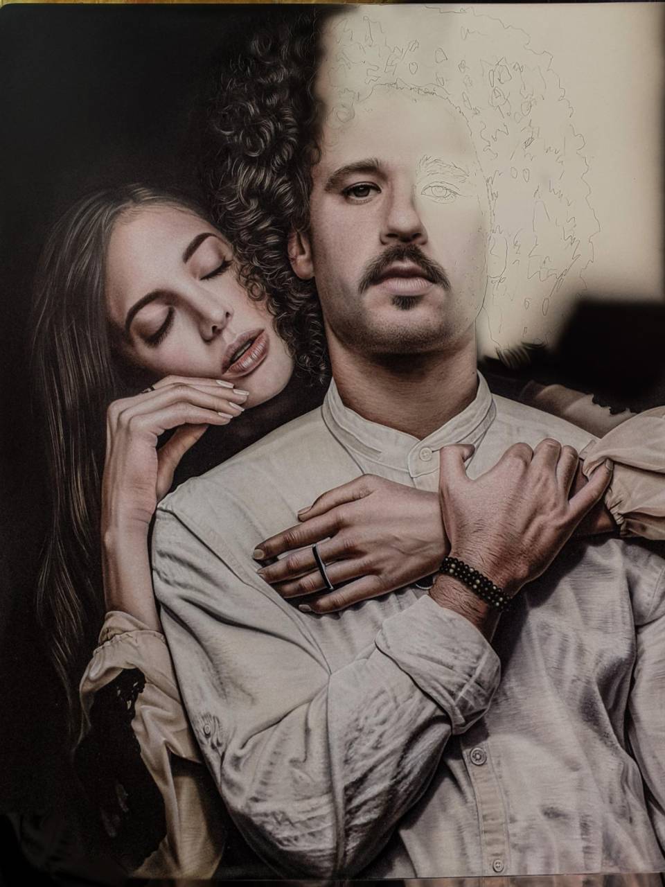 La pintura casi terminada de Luisito Comunica y su novia.