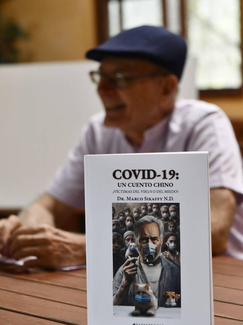 El libro puede adquirirse en formato físico en Metromedia, ubicado en Mall Multiplaza, Tegucigalpa; y en Metro Nova, en el Mall Galería de San Pedro Sula.