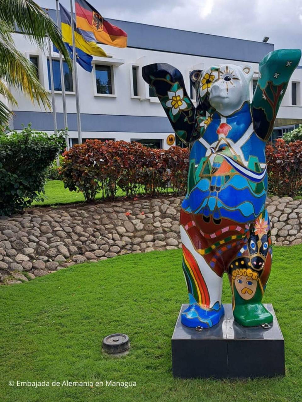 Embajada de Alemania en Honduras lanza convocatoria para pintar Buddy Bear
