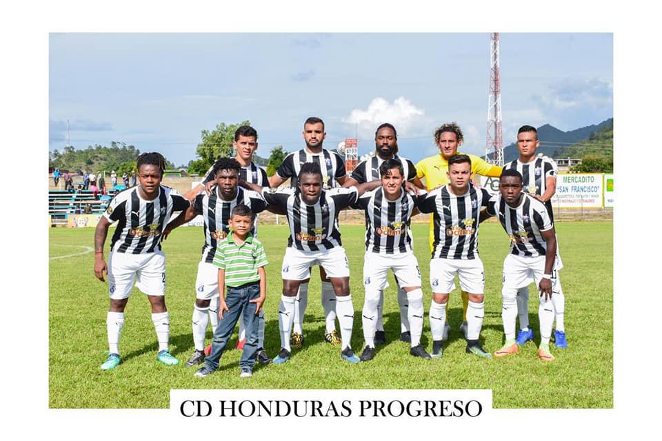 Fue campeón en el fútbol hondureño, regresó a su país y ahora trabaja como policía