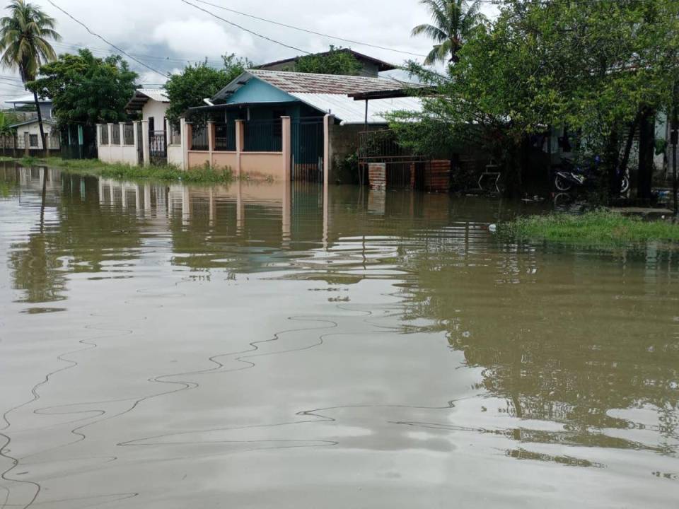 Los cuatro departamentos pasaron de alerta amarilla a roja en menos de 12 horas.