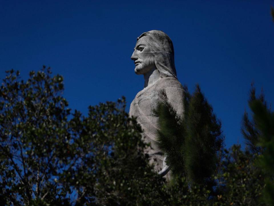 Por tan solo 20 lempiras la ciudadanía puede ingresar a ver de cerca el Cristo de El Picacho.