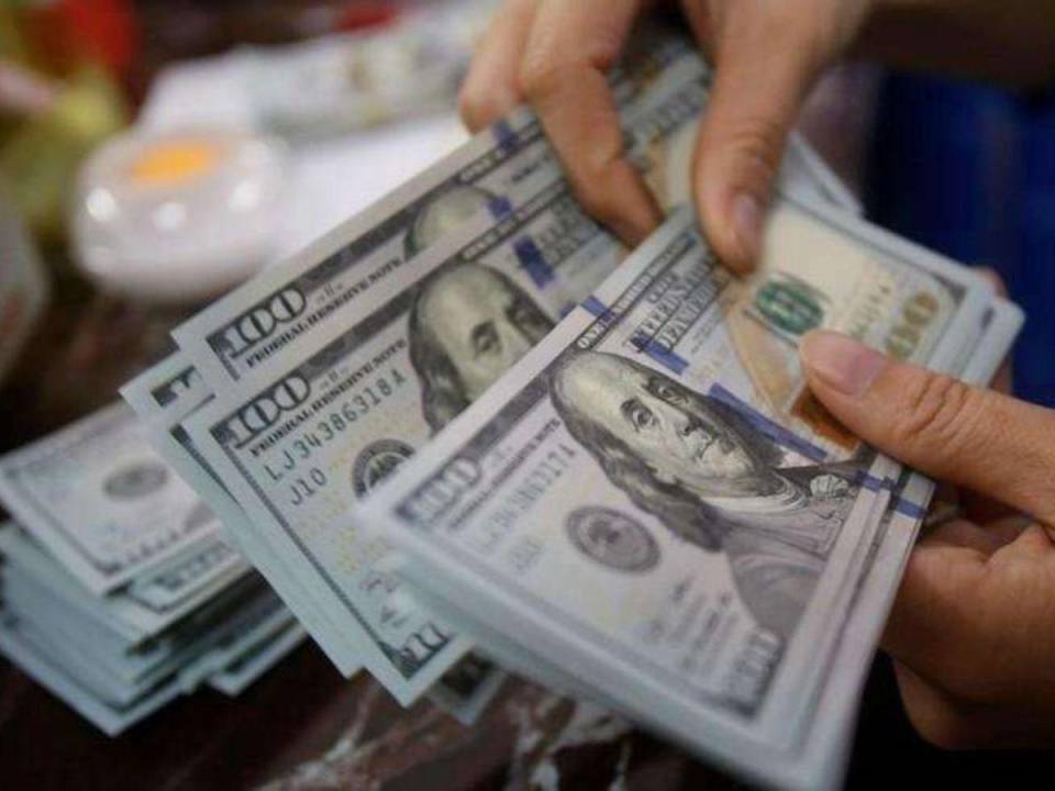 Honduras recibió el año pasado un promedio de 710 millones de dólares mensuales en remesas procedentes de Estados Unidos.