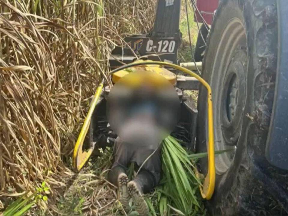 El cuerpo del hombre quedó destrozado por las cuchillas.